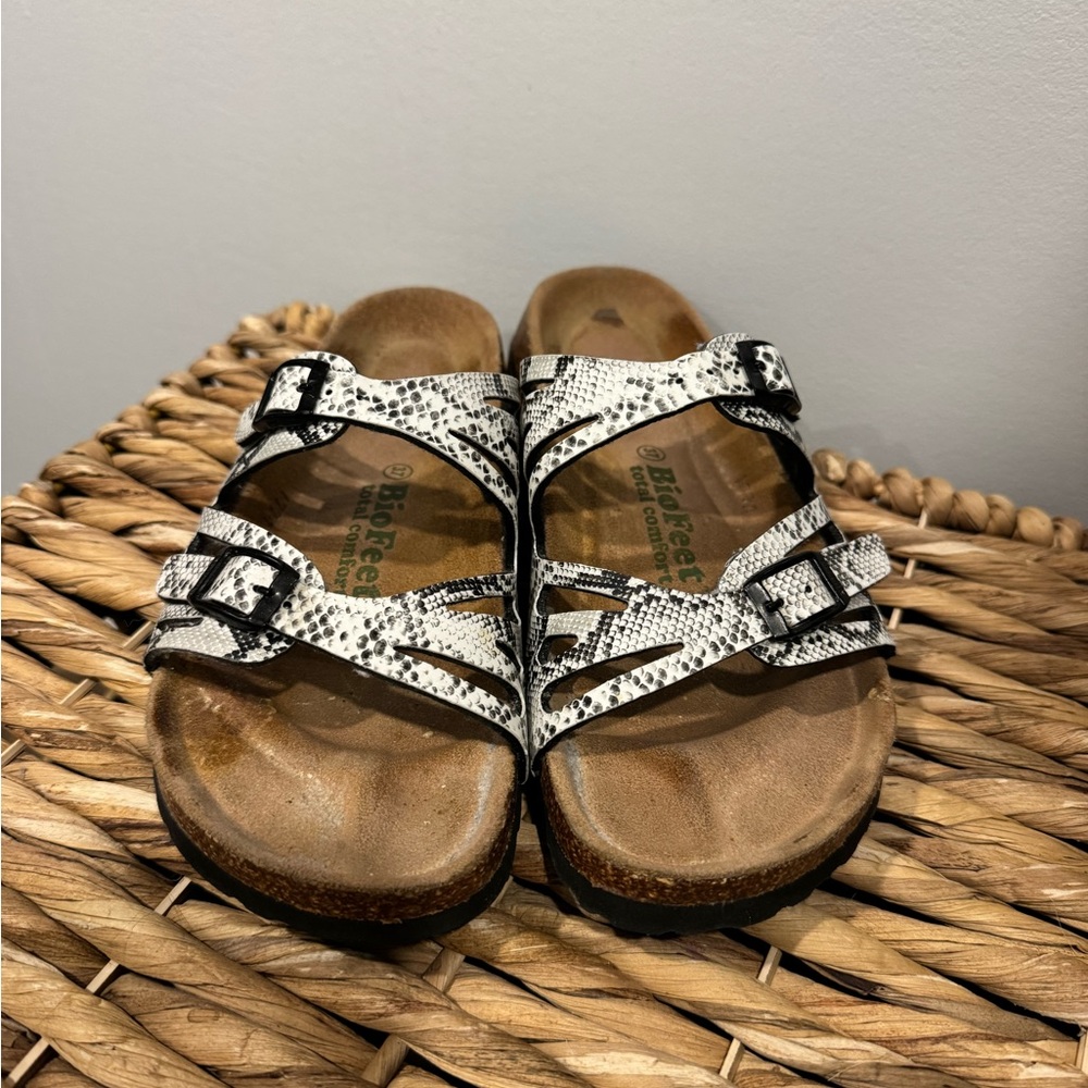 Bio Feet Sandals - Picture 3 of 4